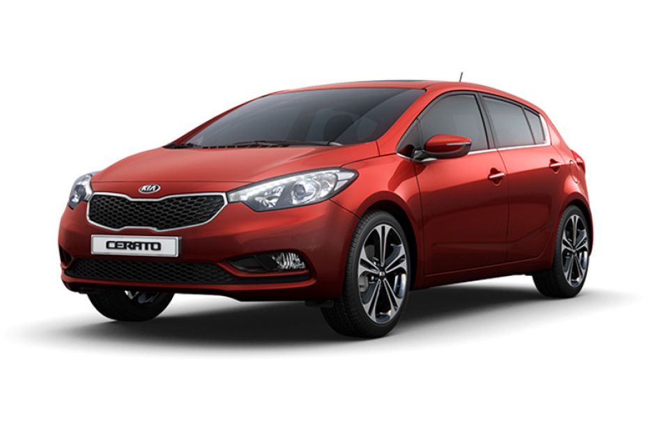 كيا Cerato 5 Door أحمر سباق كيا Cerato 5 Door أحمر سباق