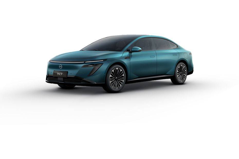 Nissan N7 Green Nissan N7 Green