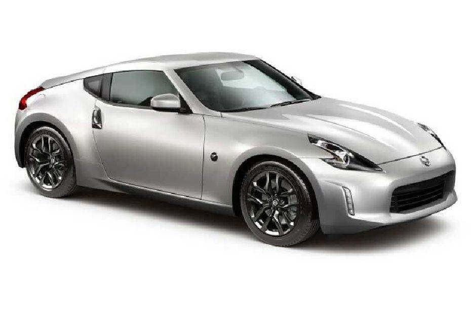 نيسان 370Z Coupe فضة نيسان 370Z Coupe فضة