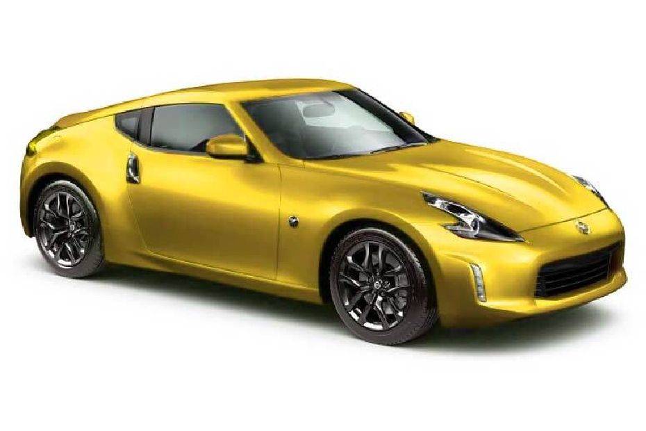 نيسان 370Z Coupe أصفر نيسان 370Z Coupe أصفر