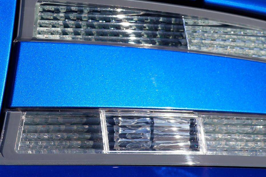 Vantage Tail light Vantage Tail light