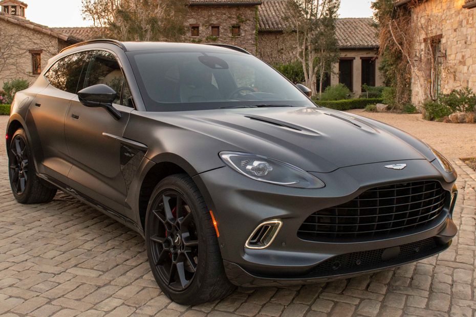 Aston Martin DBX Front Side View