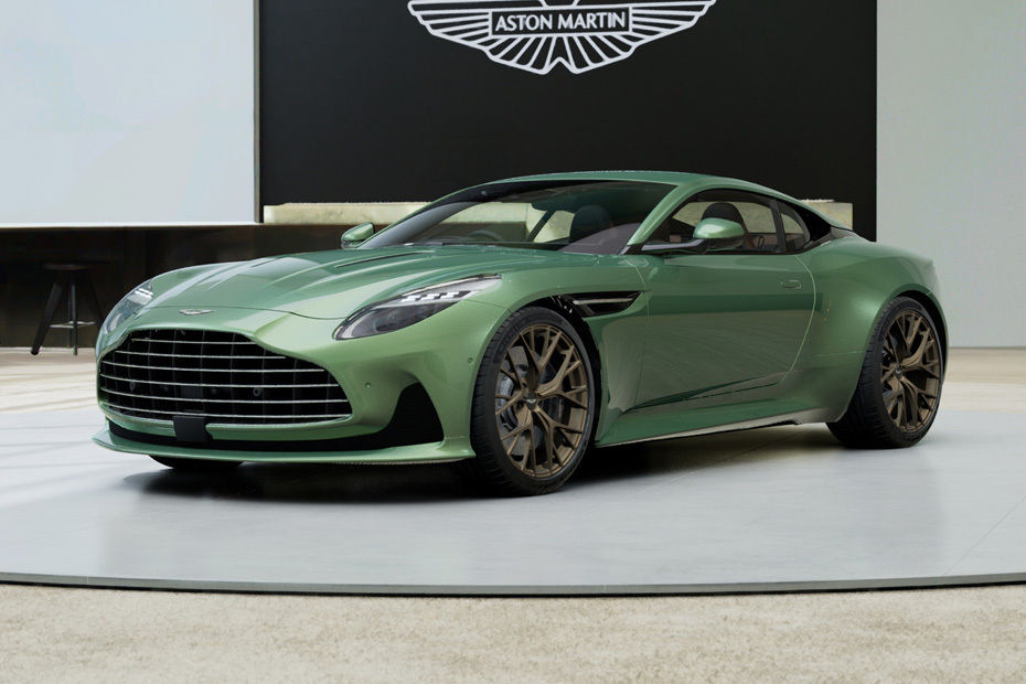 أستون مارتن  DB12 Front angle low view
