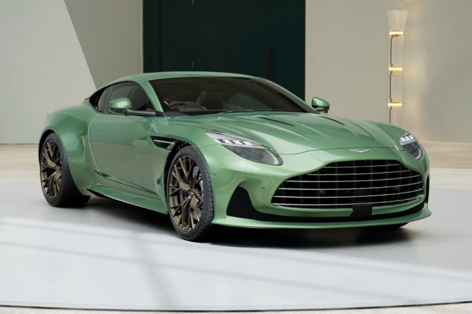 أستون مارتن DB12 Front Medium View