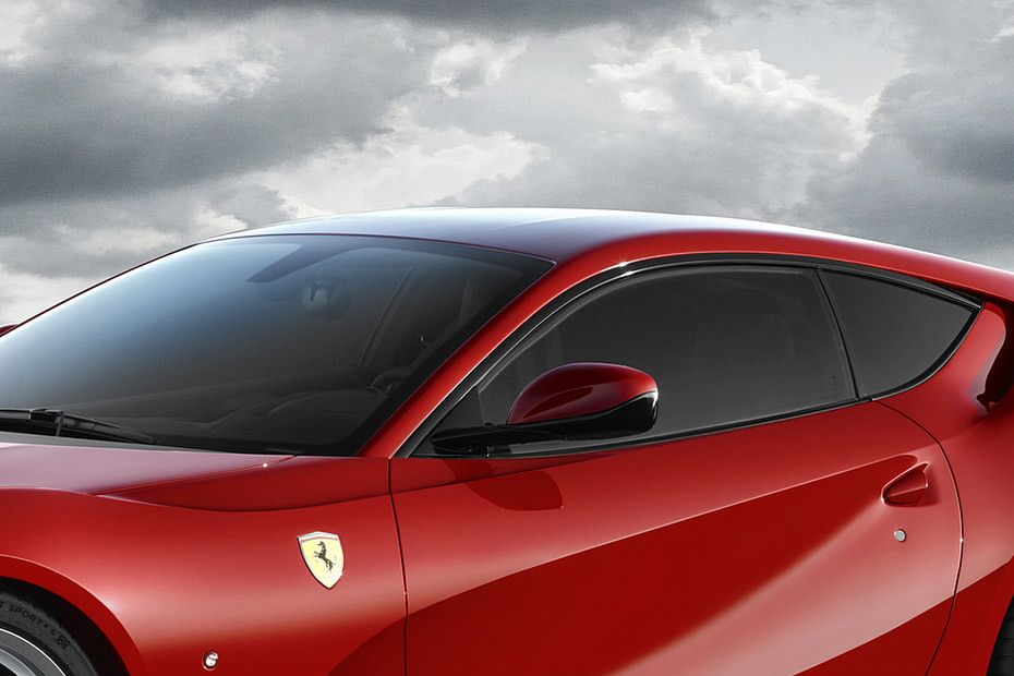 فيراري 812 Superfast Drivers Side Mirror Front Angle فيراري 812 Superfast Drivers Side Mirror Front Angle