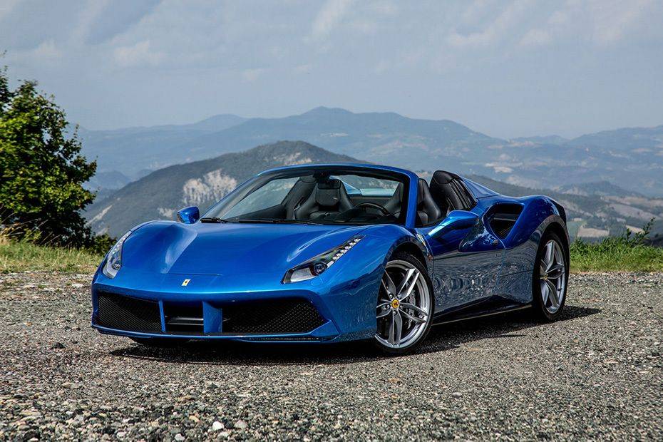 فيراري 488 Spider Front angle low view فيراري 488 Spider Front angle low view
