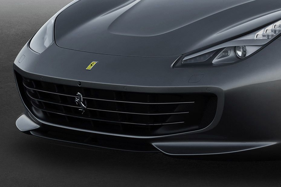 GTC4Lusso Grille View GTC4Lusso Grille View