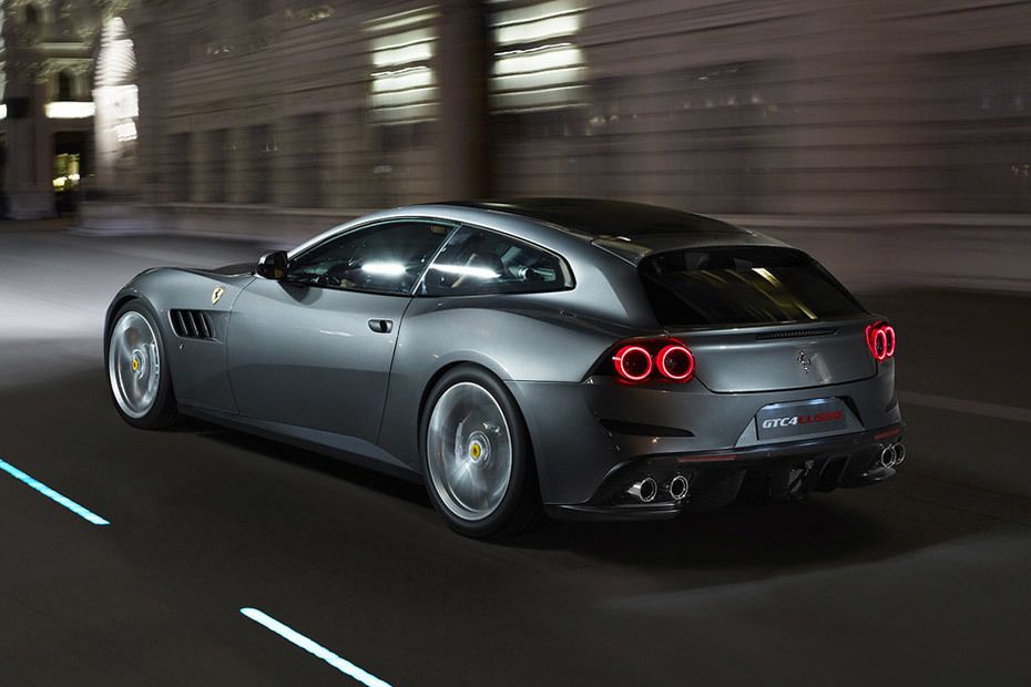 Rear Cross Side View of Ferrari GTC4Lusso Rear Cross Side View of Ferrari GTC4Lusso