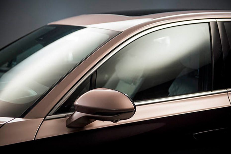 هونشي H9 Drivers Side Mirror Front Angle هونشي H9 Drivers Side Mirror Front Angle