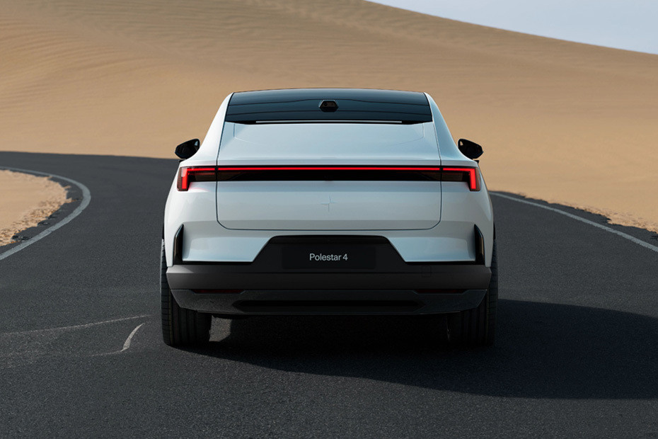 Full Rear View of بولستار ٤ Full Rear View of بولستار ٤