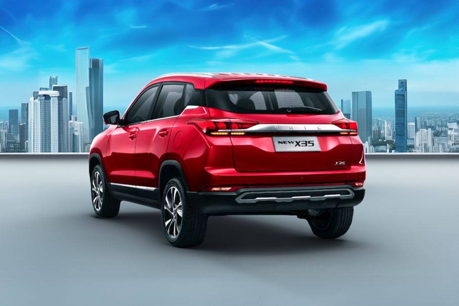 Rear Cross Side View of BAIC X35 Rear Cross Side View of BAIC X35