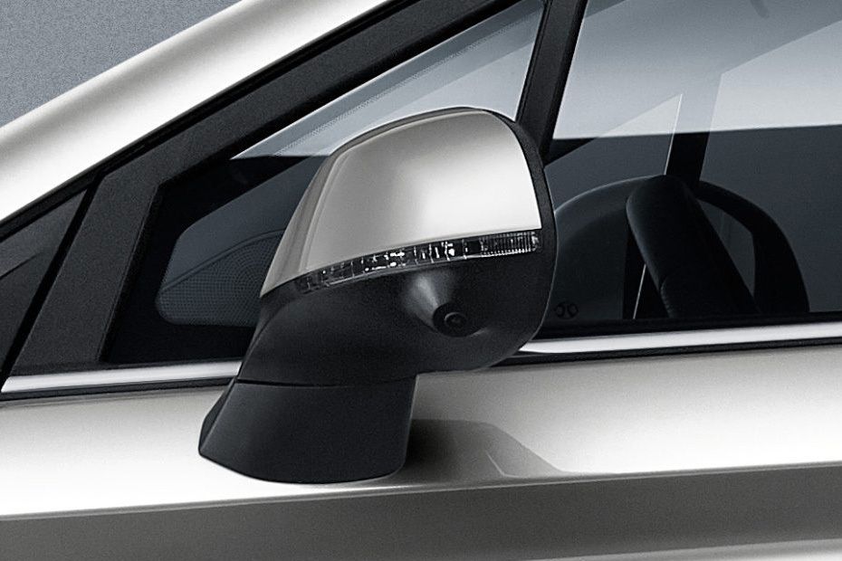 بايك يو 5 بلس Drivers Side Mirror Front Angle بايك يو 5 بلس Drivers Side Mirror Front Angle