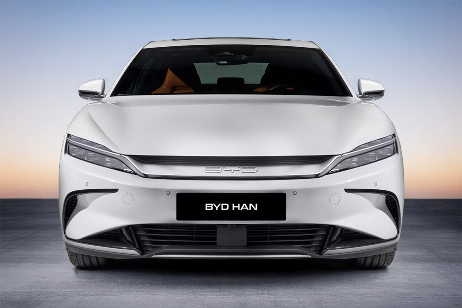 Full Front View of HAN Full Front View of HAN