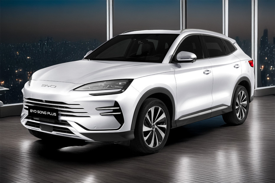 BYD  Song Plus Front angle low view BYD  Song Plus Front angle low view