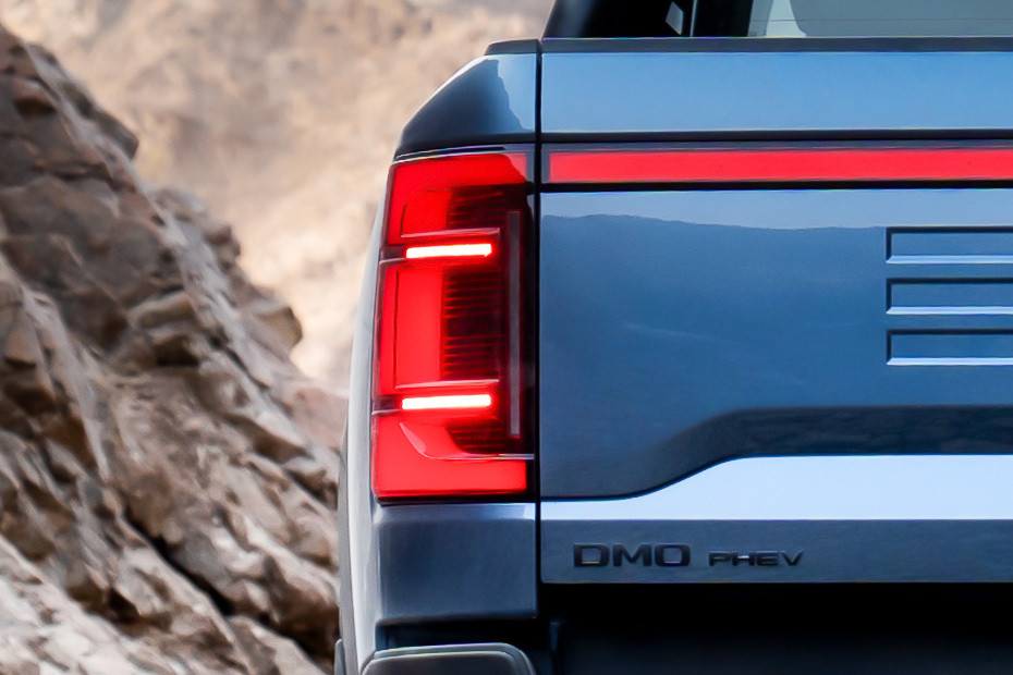 القرش 6 Tail light القرش 6 Tail light