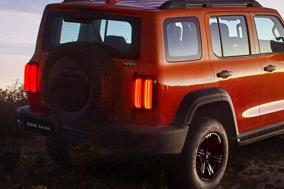 300 Rear angle view 300 Rear angle view