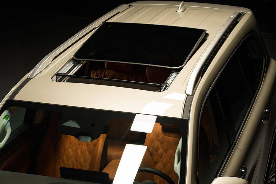 Tank 500 Sunroof Moonroof Tank 500 Sunroof Moonroof