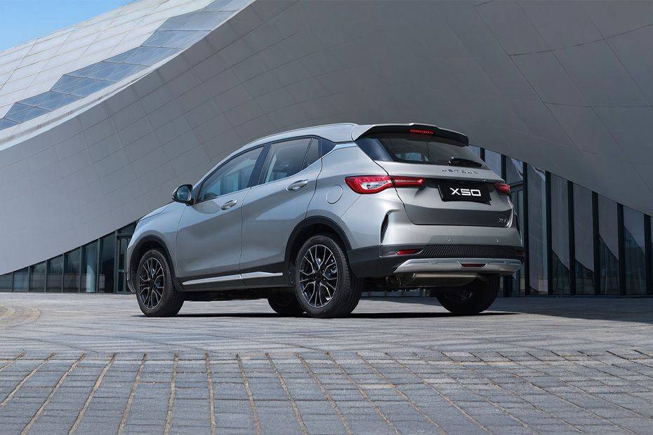 Rear Cross Side View of جيتور X50 Rear Cross Side View of جيتور X50