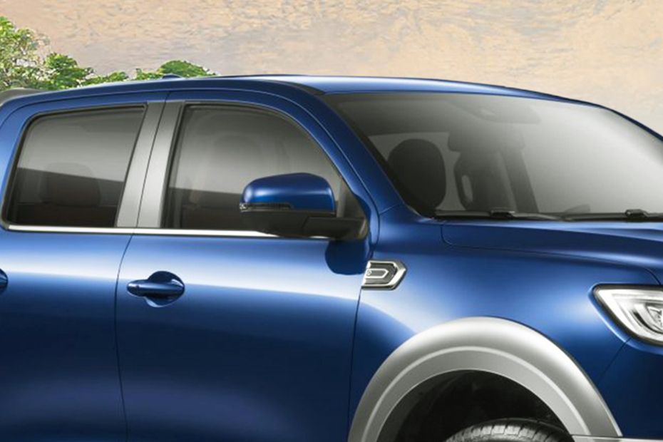 GWM Poer-Individuals Drivers Side Mirror Front Angle GWM Poer-Individuals Drivers Side Mirror Front Angle