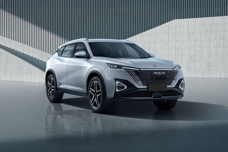 Dongfeng Mage Front Medium View