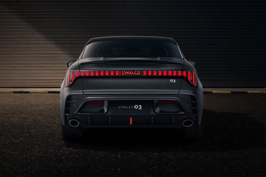 Full Rear View of لينك اند كو 3 Full Rear View of لينك اند كو 3