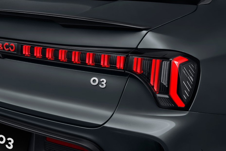 3 Tail light 3 Tail light