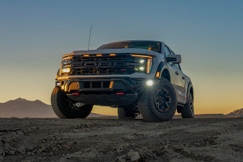 F 150 Raptor Front deep low Angle View F 150 Raptor Front deep low Angle View