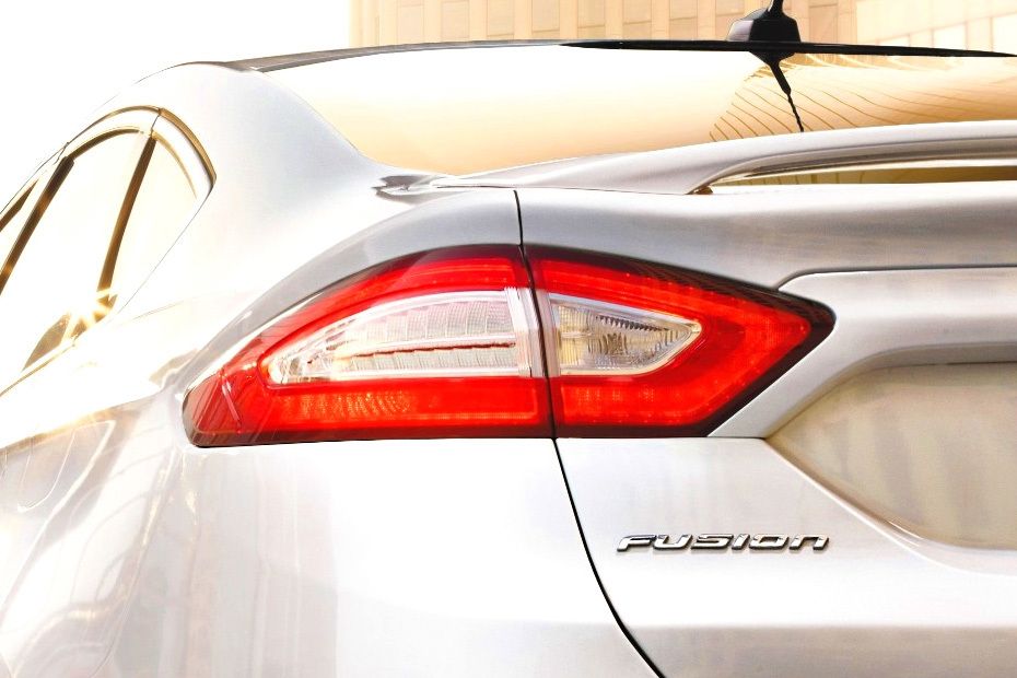 Fusion Tail light Fusion Tail light