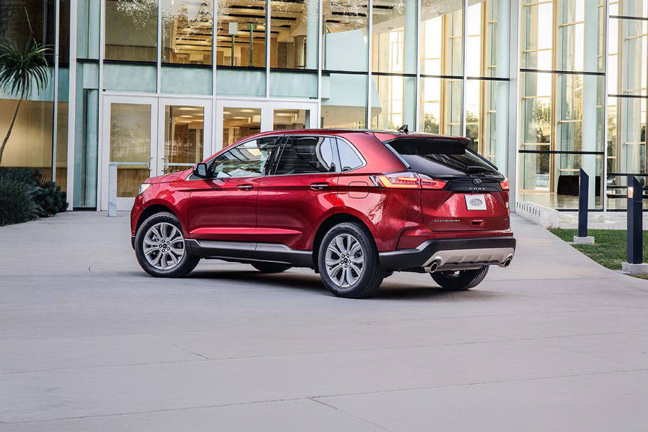 Rear Cross Side View of Ford Edge Rear Cross Side View of Ford Edge