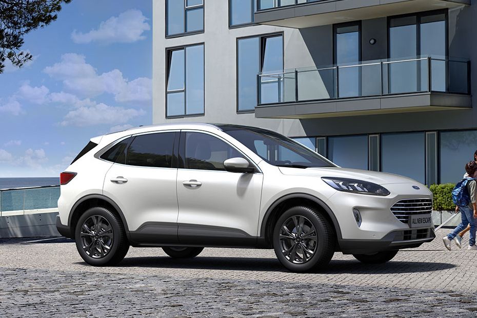 Ford Escape (2022-2022) Front Cross Side View Ford Escape (2022-2022) Front Cross Side View