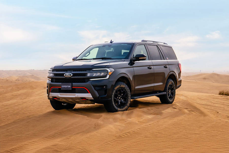 Ford Expedition Front Side View