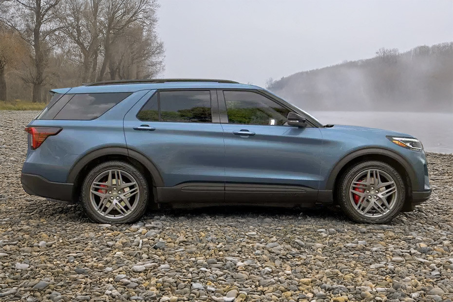 Explorer Medium Angle Front View Explorer Medium Angle Front View