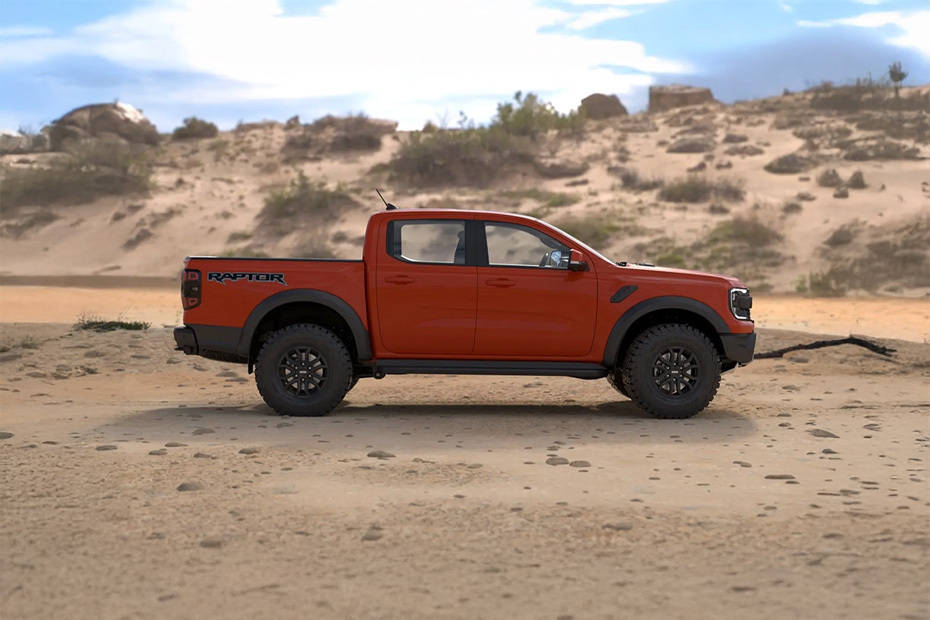 Ranger Raptor Medium Angle Front View Ranger Raptor Medium Angle Front View