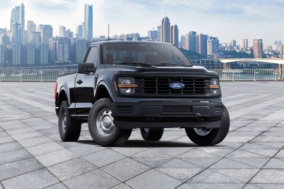 فورد F-150 (2025) Front Medium View فورد F-150 (2025) Front Medium View