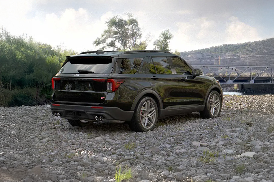 Explorer ST Rear angle view Explorer ST Rear angle view