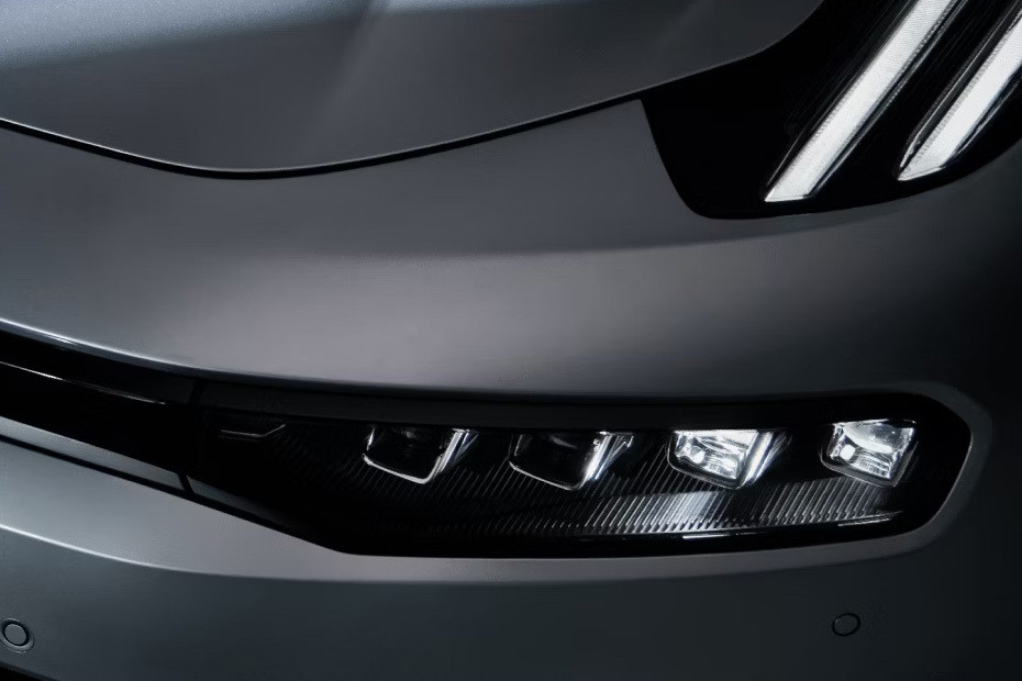 001 Front Fog Lamp 001 Front Fog Lamp