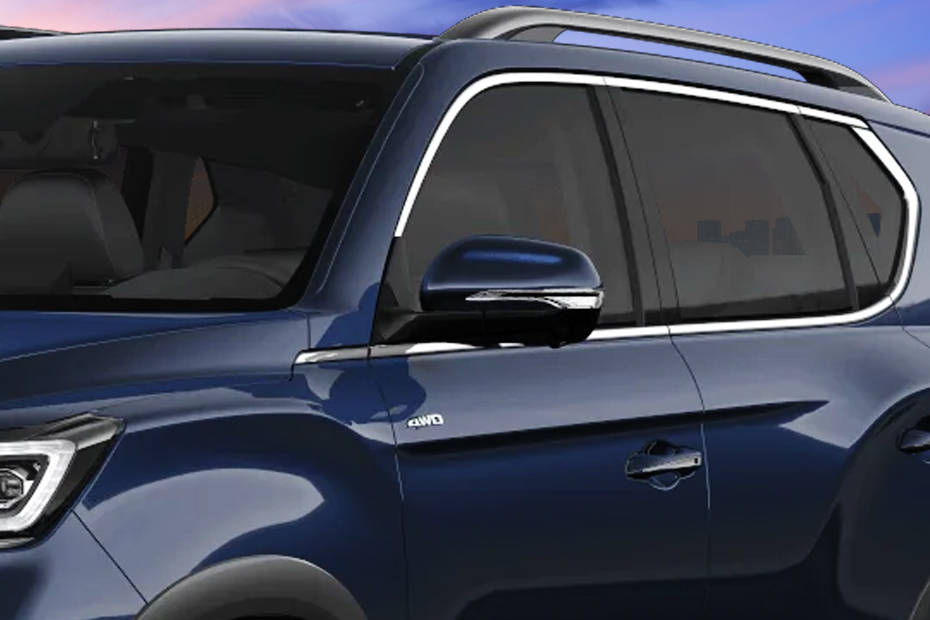KGM Rexton Drivers Side Mirror Front Angle KGM Rexton Drivers Side Mirror Front Angle