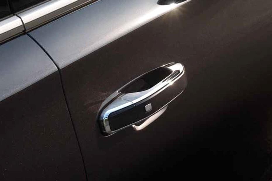 Yukon XL (2022-2024) Door handle Yukon XL (2022-2024) Door handle
