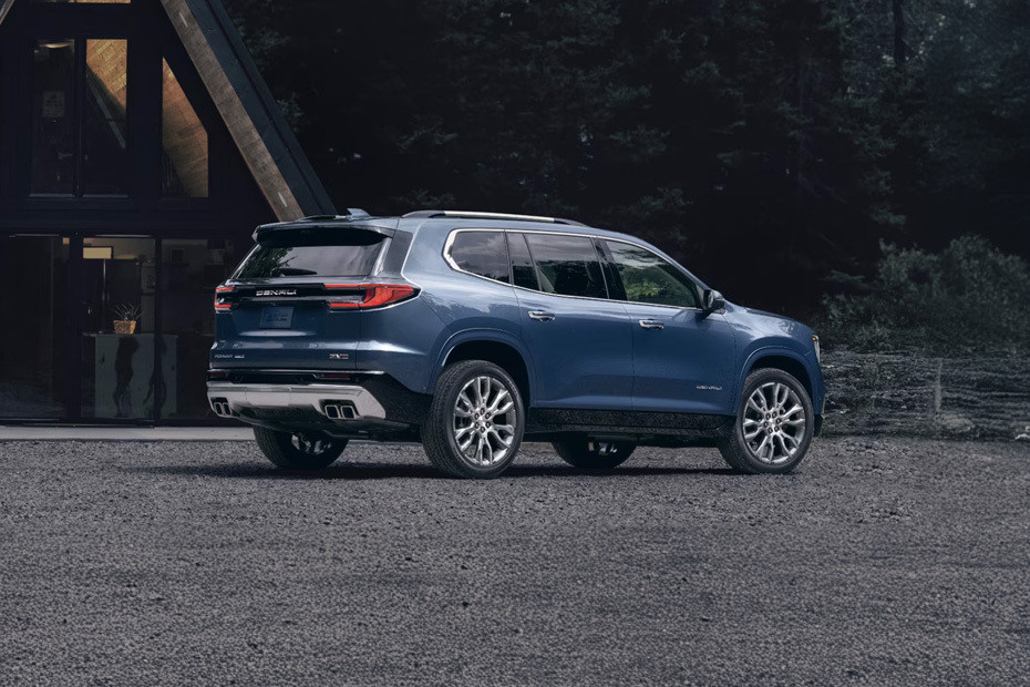 Acadia Rear Medium Side View Acadia Rear Medium Side View