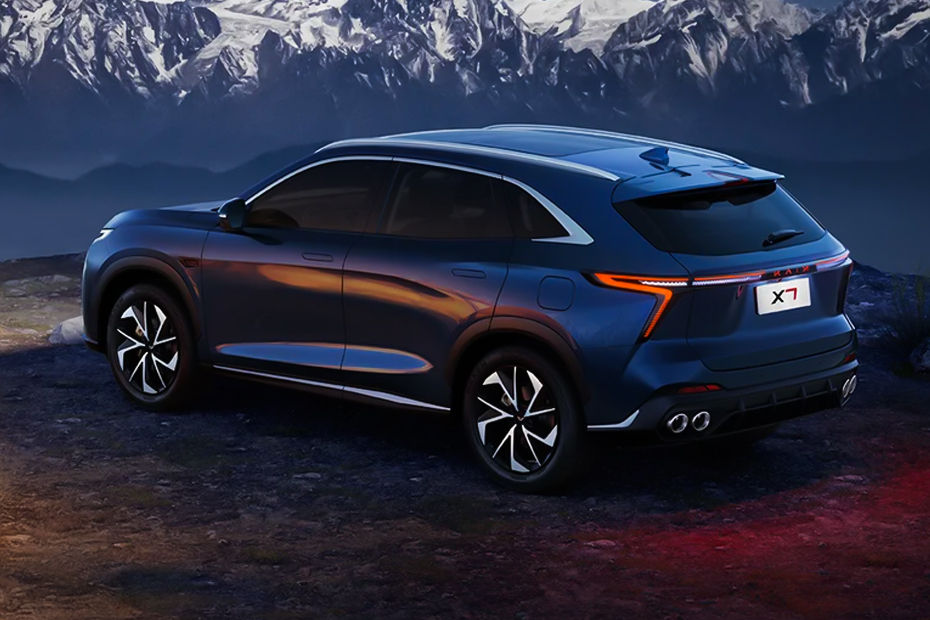 Rear Cross Side View of Kaiyi X7