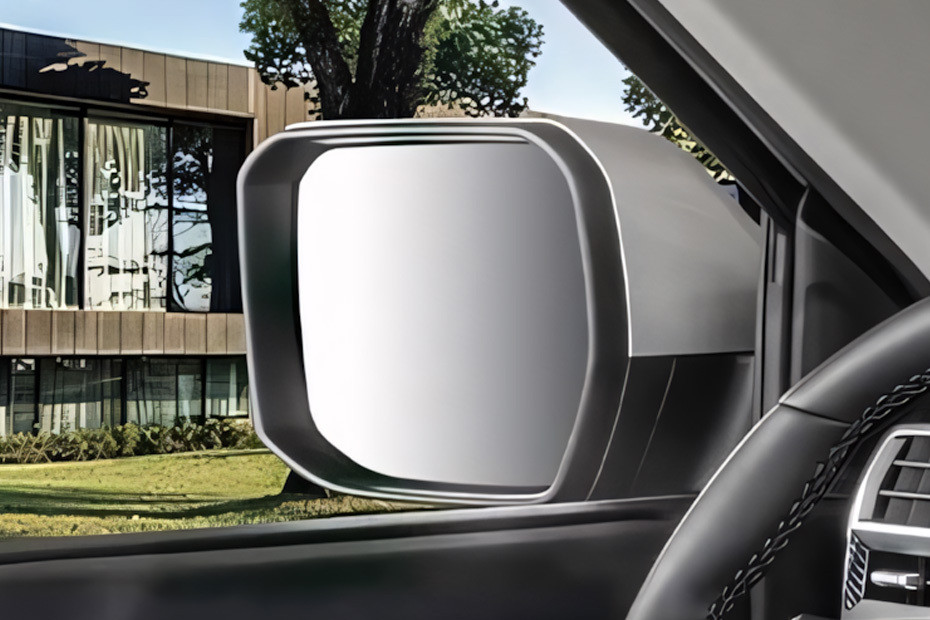 ج إم سي جراند أفينيو بلس Drivers Side Mirror Rear Angle ج إم سي جراند أفينيو بلس Drivers Side Mirror Rear Angle
