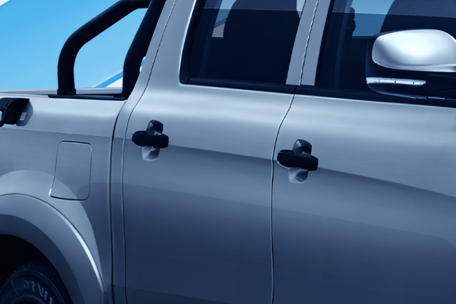 فيجوس دابل كابين Door handle فيجوس دابل كابين Door handle