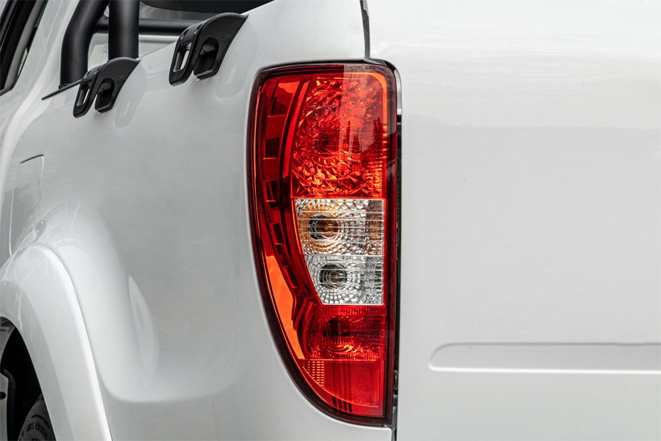 فيجوس دابل كابين Tail light فيجوس دابل كابين Tail light