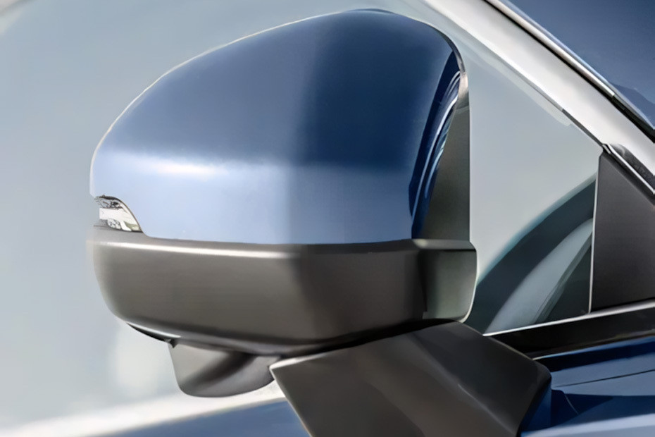 Honda CR-V Drivers Side Mirror Front Angle Honda CR-V Drivers Side Mirror Front Angle