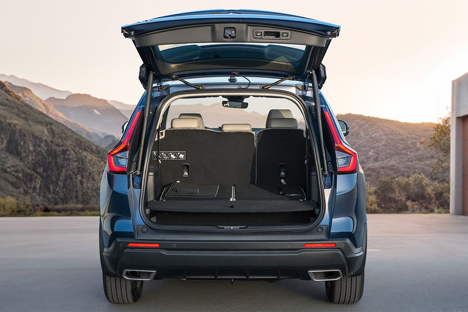 Trunk Open Closer View of CR-V Trunk Open Closer View of CR-V