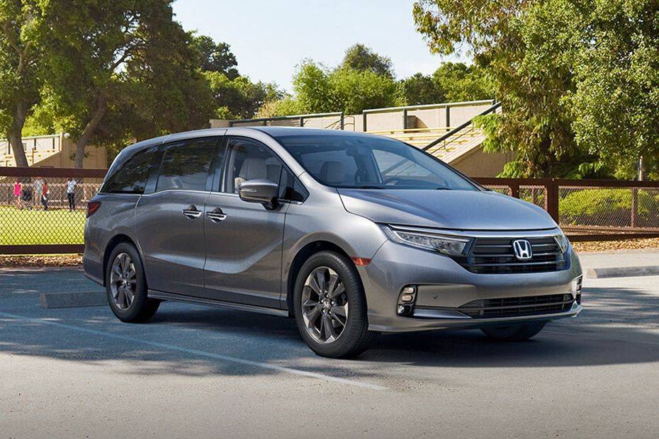 Honda Odyssey Front Side View