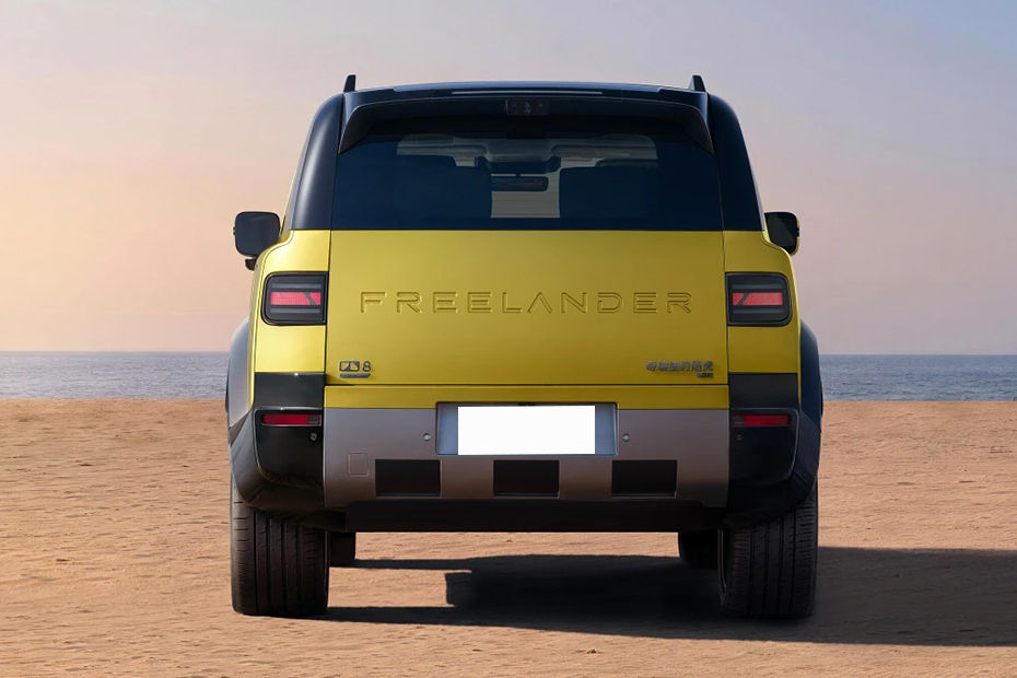 Full Rear View of Freelander 8