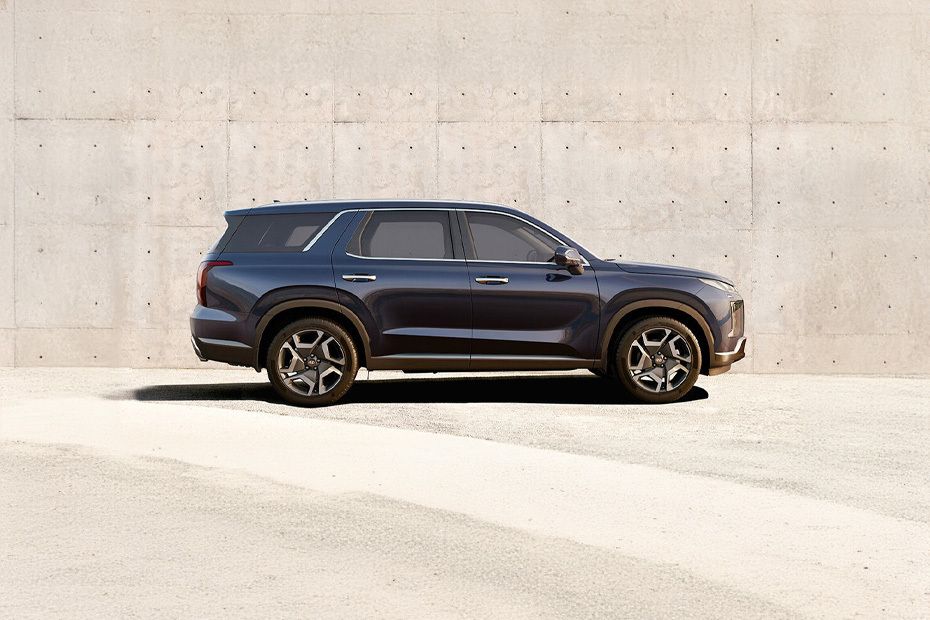 هيونداي Palisade (2022-2023) Full Side View هيونداي Palisade (2022-2023) Full Side View