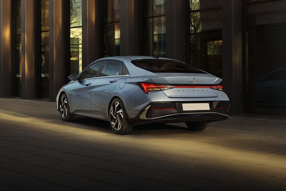 Elantra Rear Medium Side View Elantra Rear Medium Side View