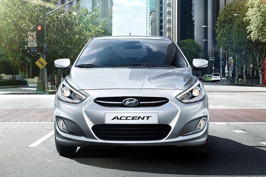 Full Front View of Accent (2012-2021) Full Front View of Accent (2012-2021)